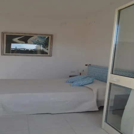 L'antropologo فندق مبيت وإفطار ألغيرو